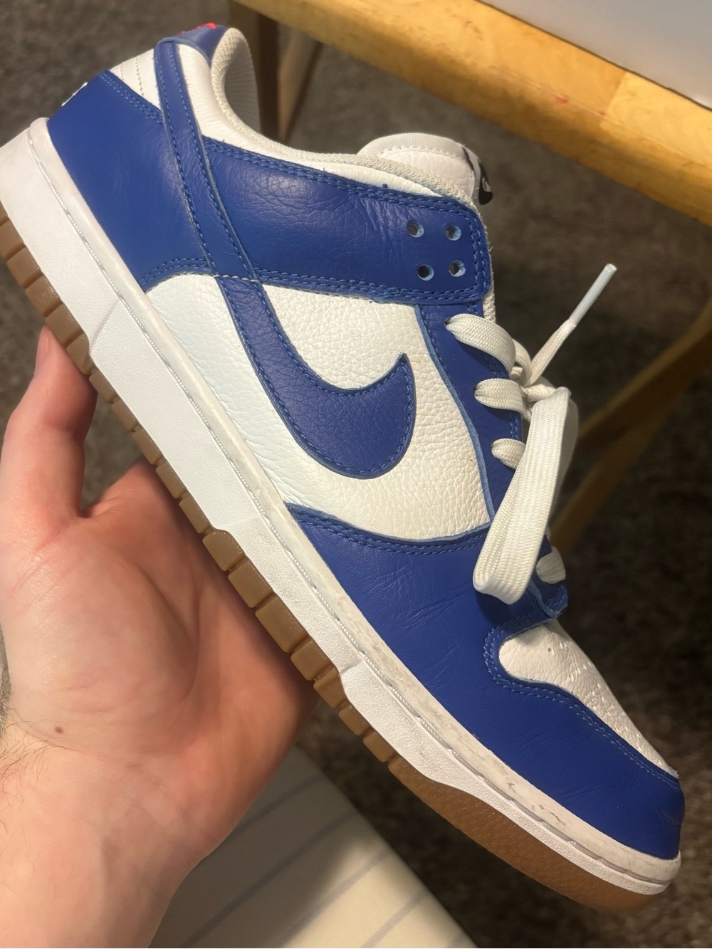 Nike Men’s Low-Top Sneakers in Blue and White with Gum Outsole